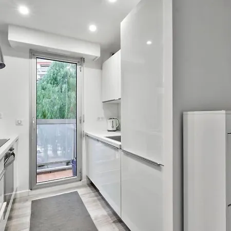 F2 Lumineux A 15 Min De La Promenade Des Apartman Nizza